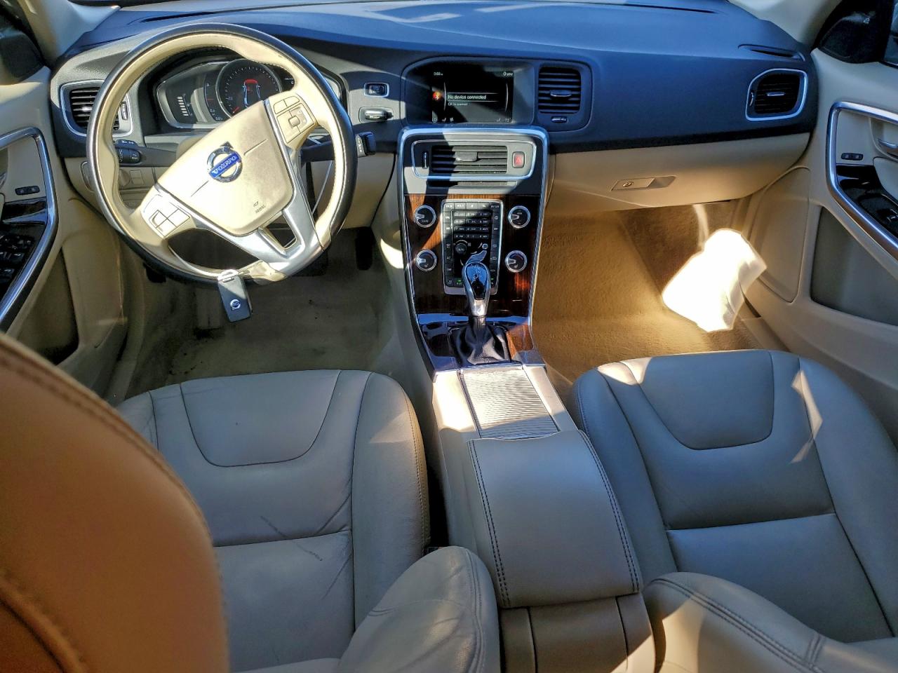2016 VOLVO S60 PREMIER photo 15