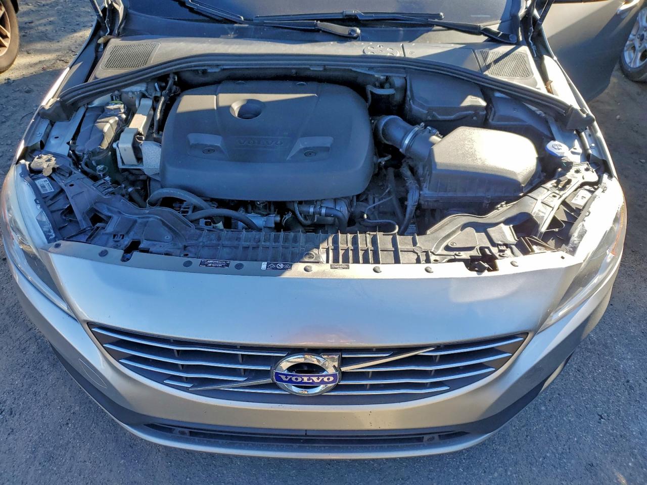 2016 VOLVO S60 PREMIER photo 21