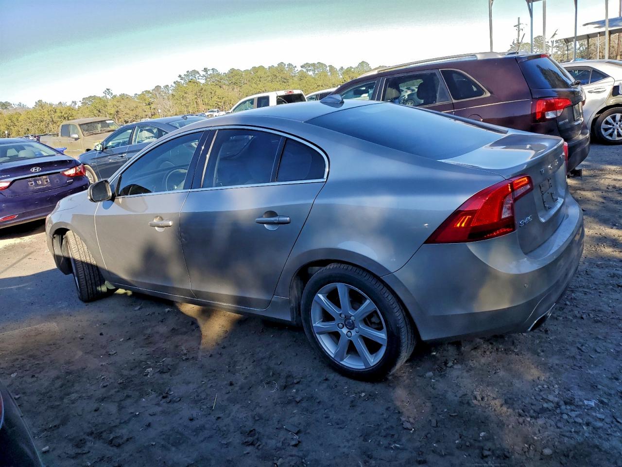 2016 VOLVO S60 PREMIER photo 3