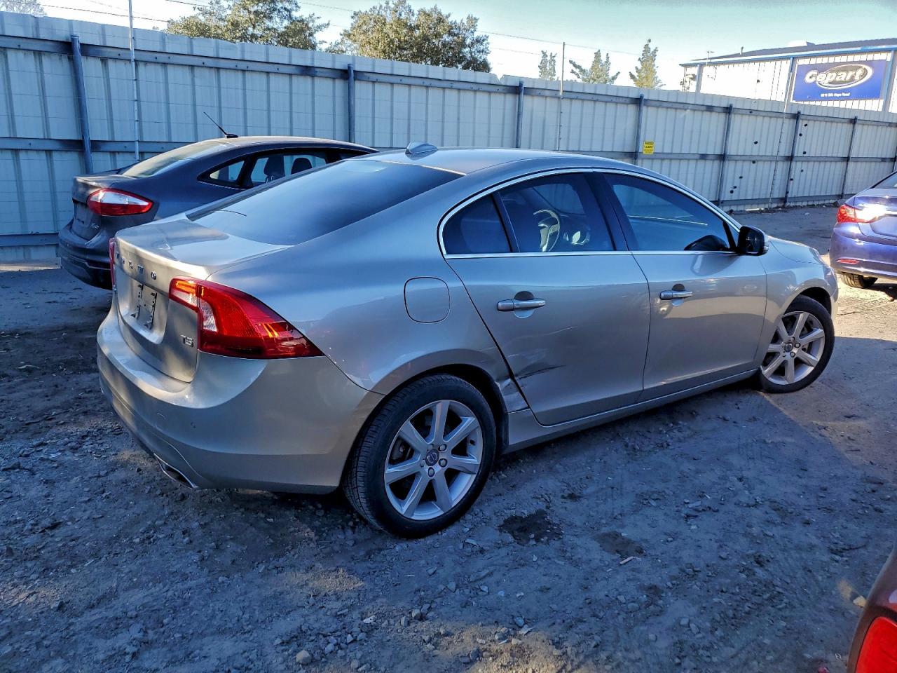 2016 VOLVO S60 PREMIER photo 5