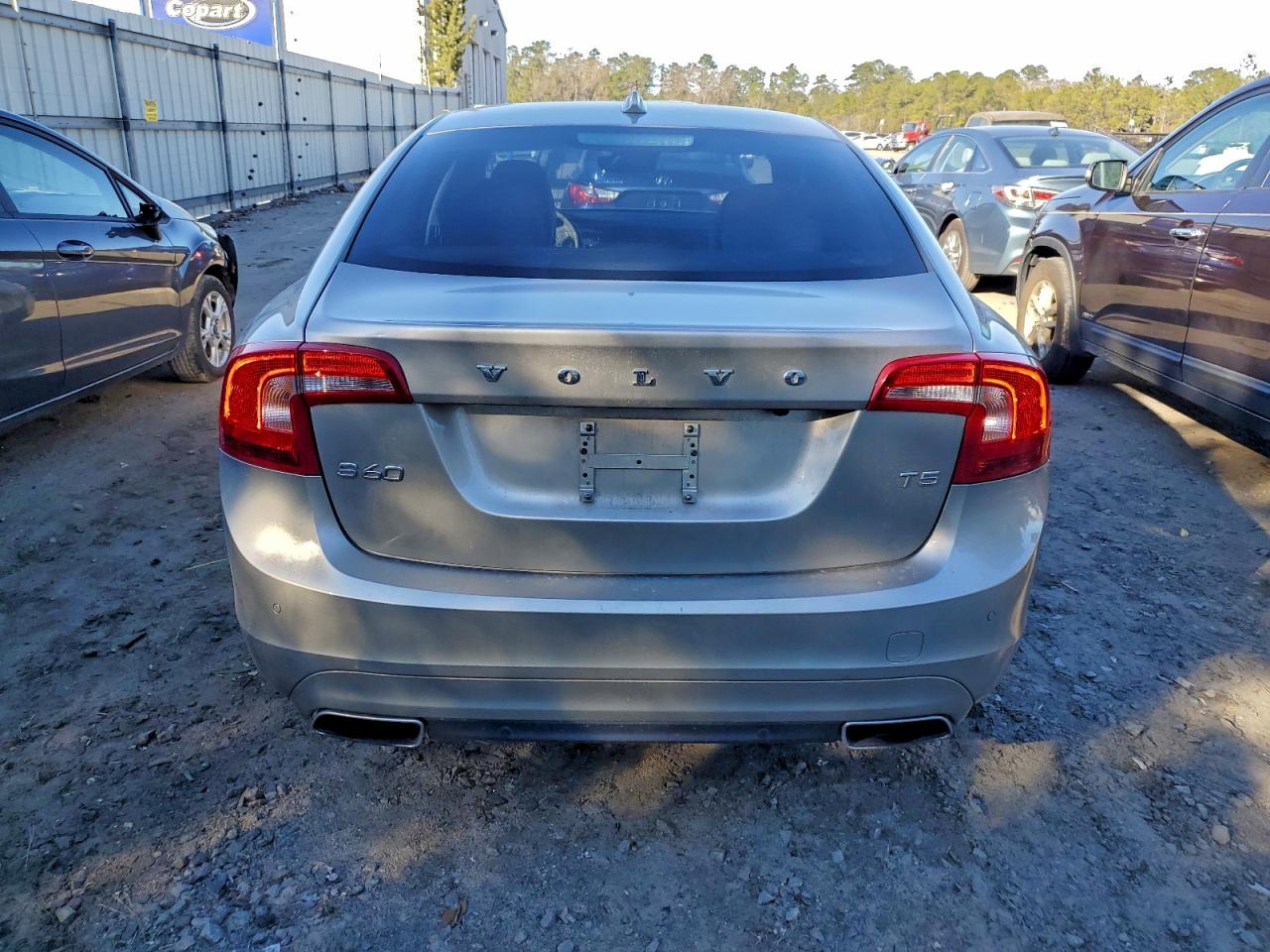 2016 VOLVO S60 PREMIER photo 11