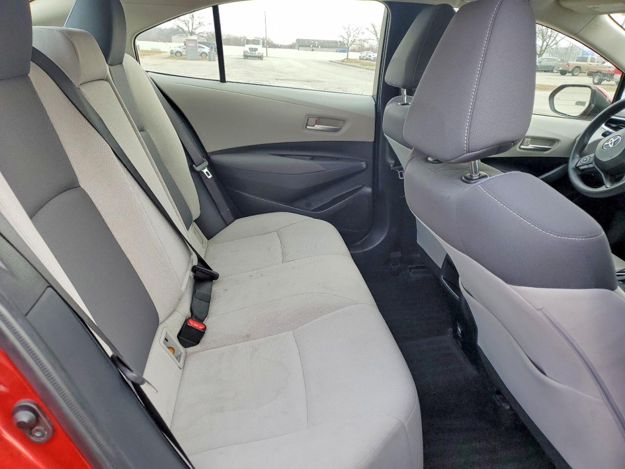 2021 TOYOTA COROLLA LE photo 10