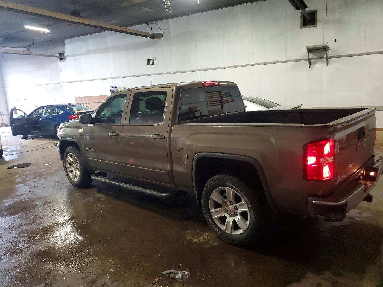 2015 GMC SIERRA C1500 SLE photo 2