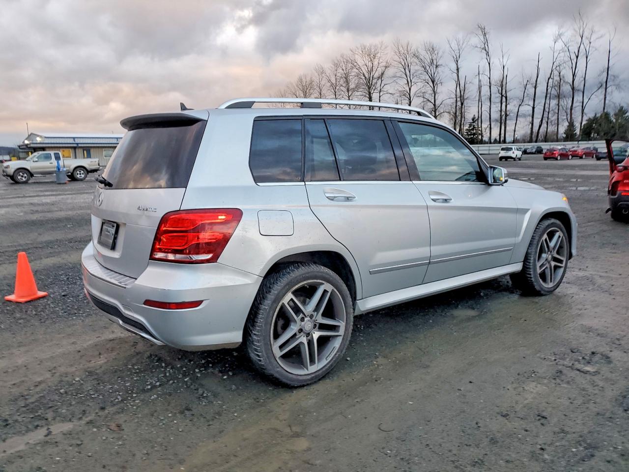 2014 MERCEDES-BENZ GLK 350 4MATIC photo 3