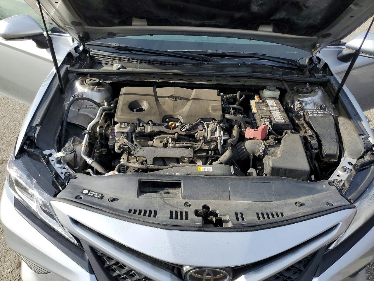 2018 TOYOTA CAMRY L photo 11