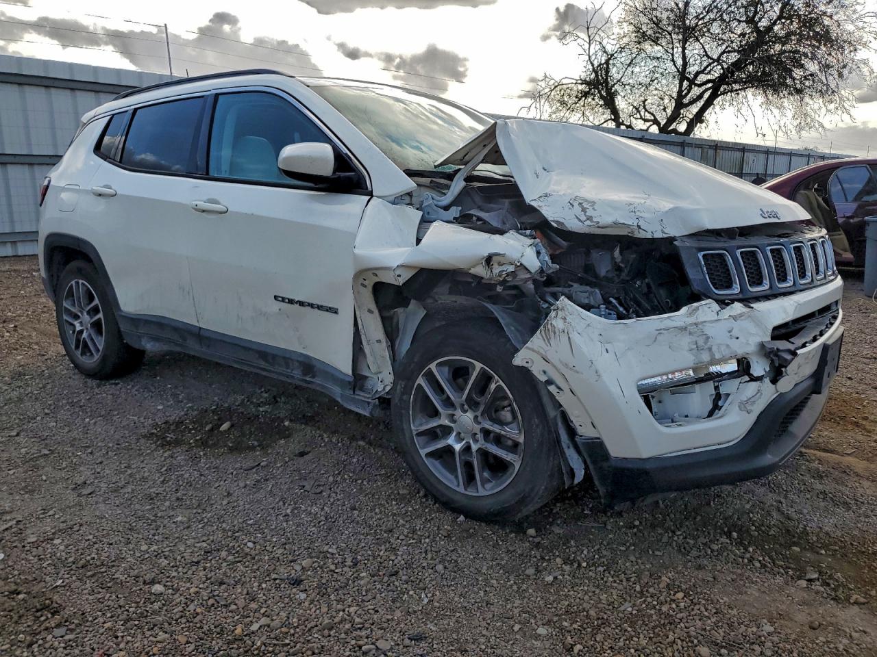 2019 JEEP COMPASS LATITUDE photo 4