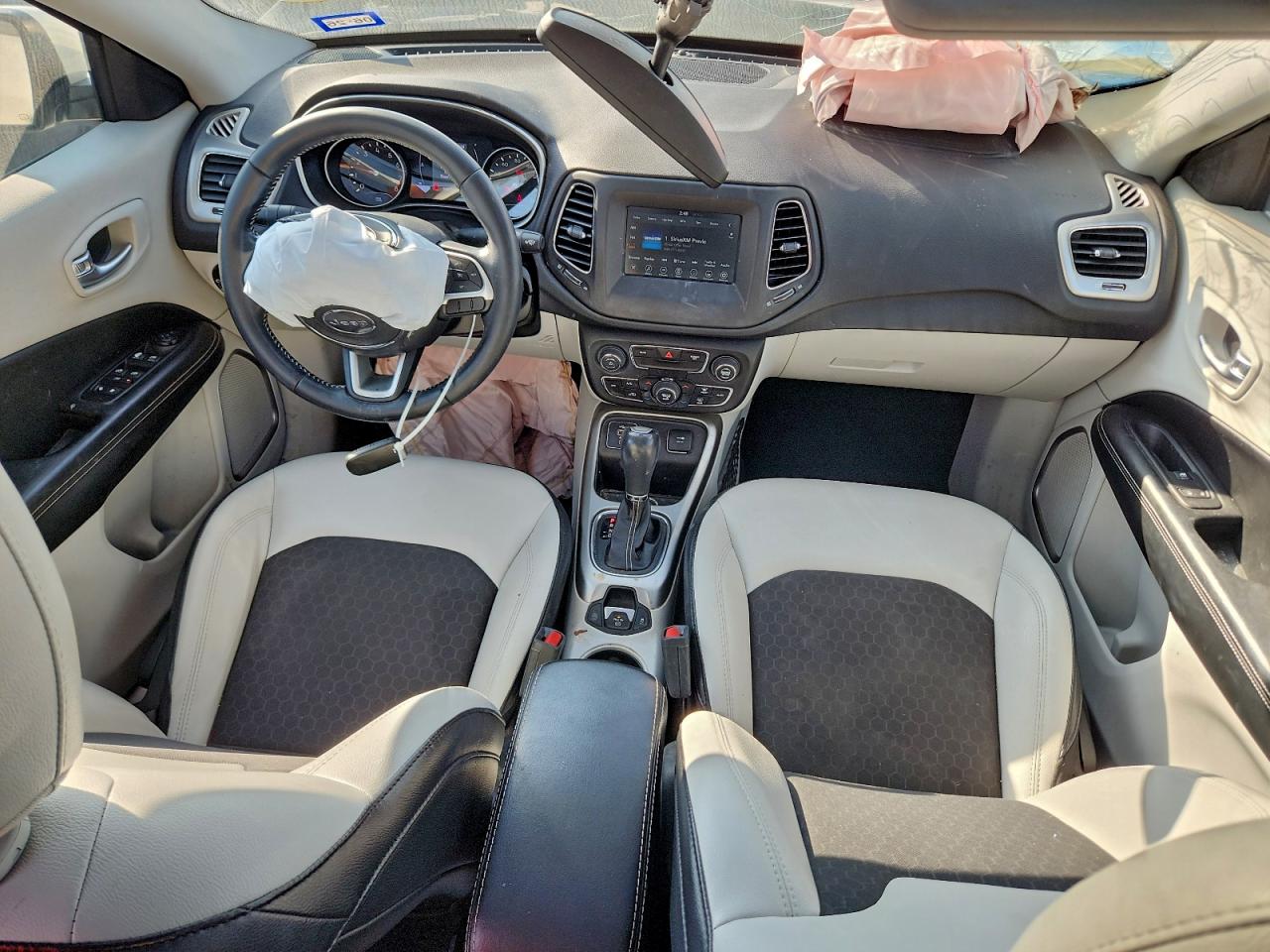 2019 JEEP COMPASS LATITUDE photo 8