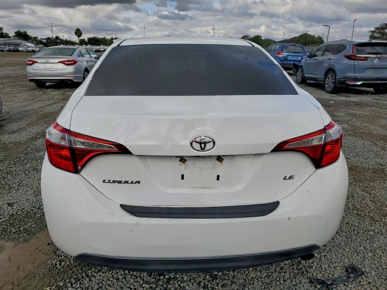 2014 TOYOTA COROLLA L photo 6