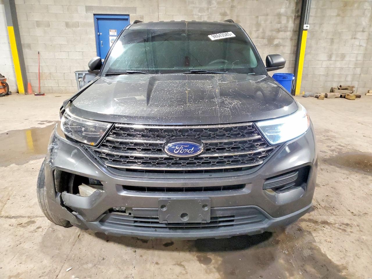 2020 FORD EXPLORER XLT photo 5