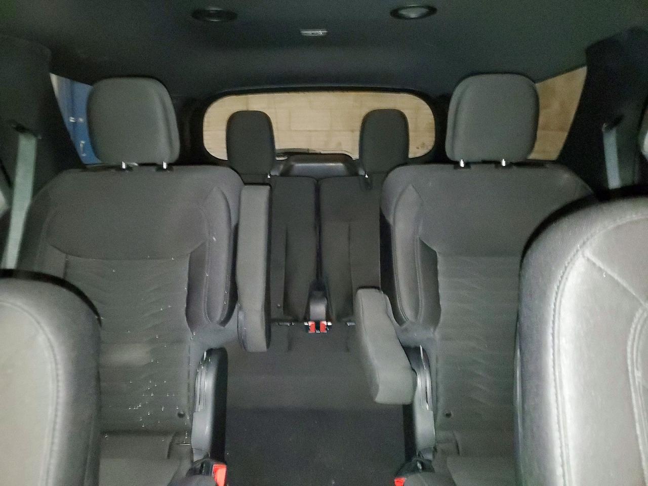 2020 FORD EXPLORER XLT photo 10