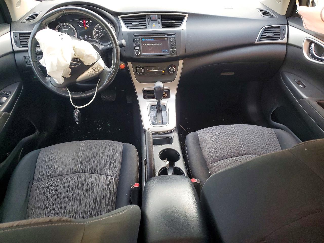2015 NISSAN SENTRA S photo 8