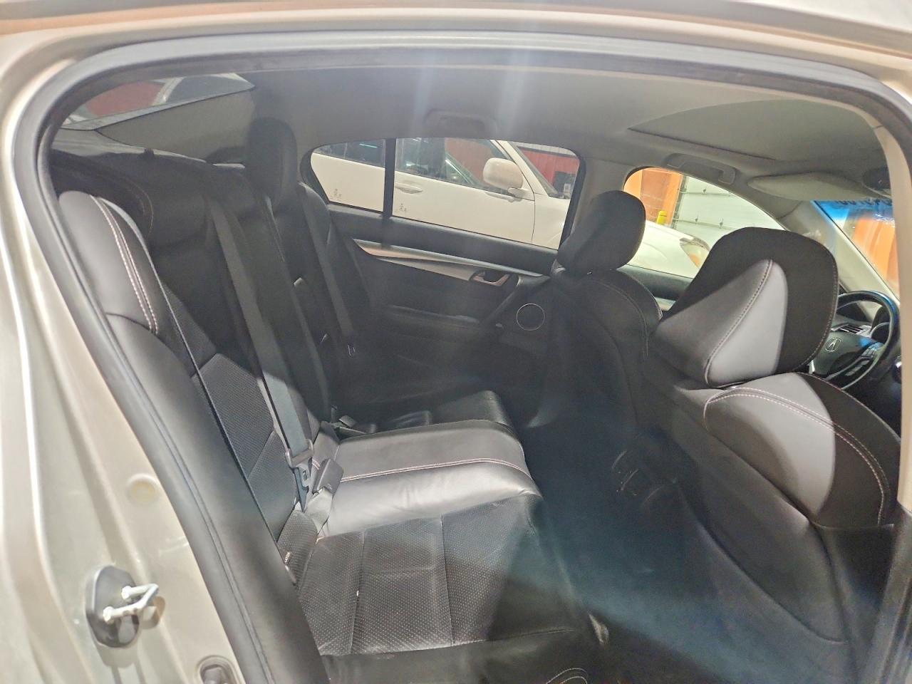 2010 ACURA TL photo 28