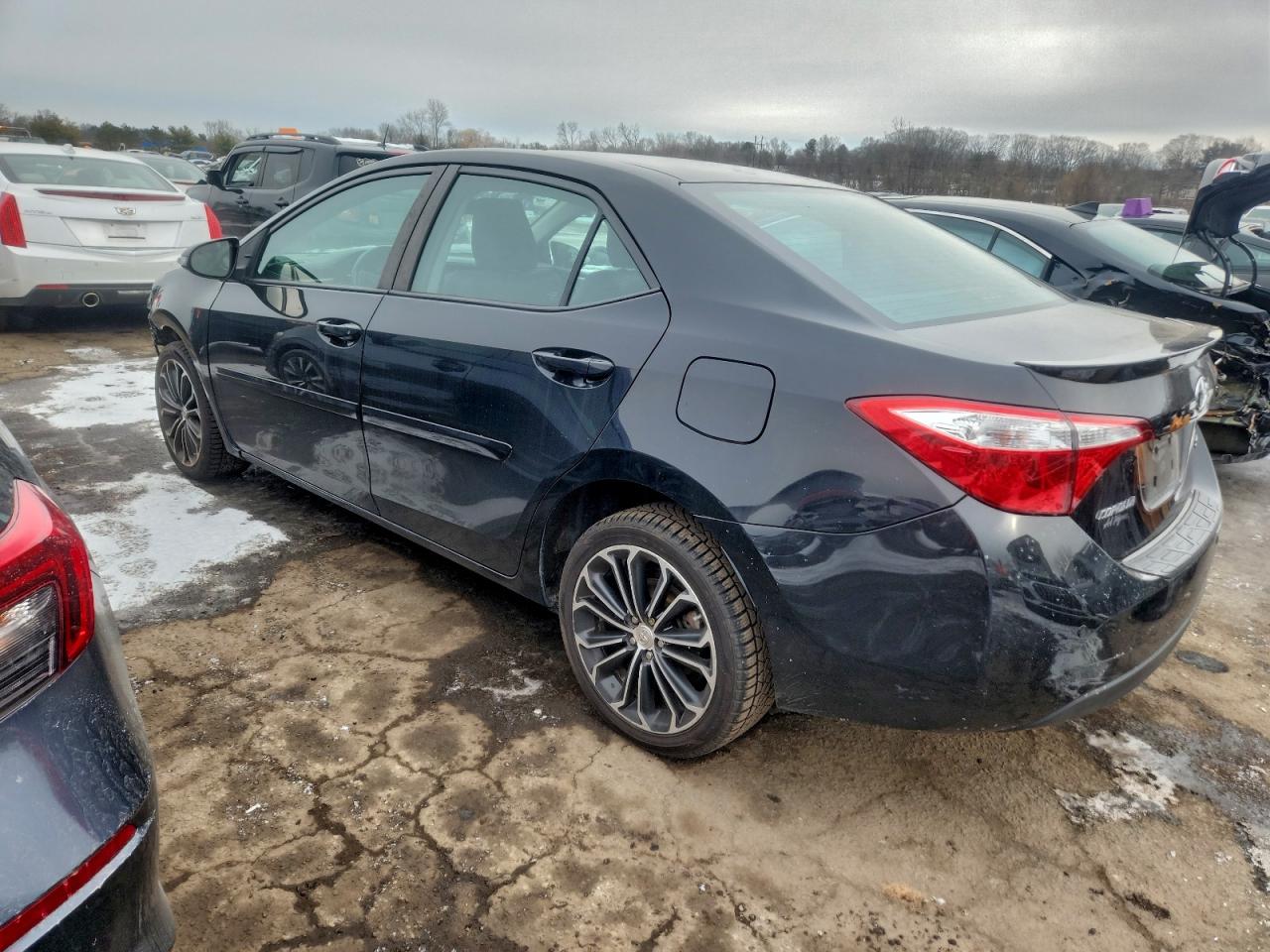 2016 TOYOTA COROLLA L photo 2