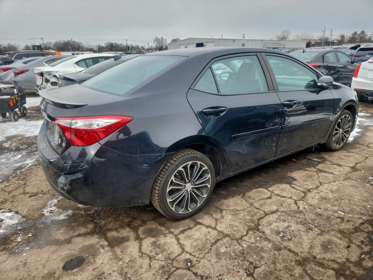 2016 TOYOTA COROLLA L photo 3