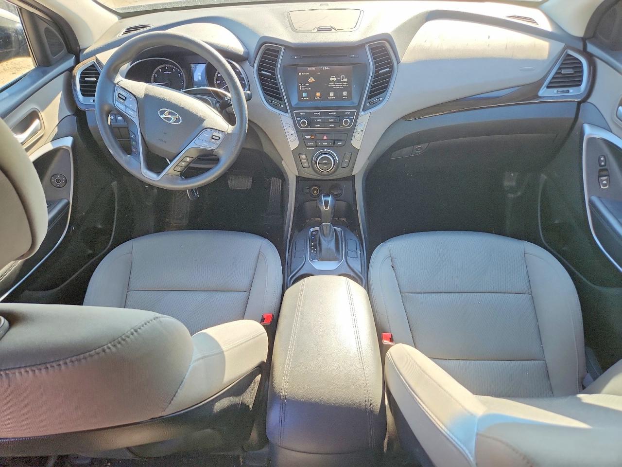 2017 HYUNDAI SANTA FE SPORT photo 8
