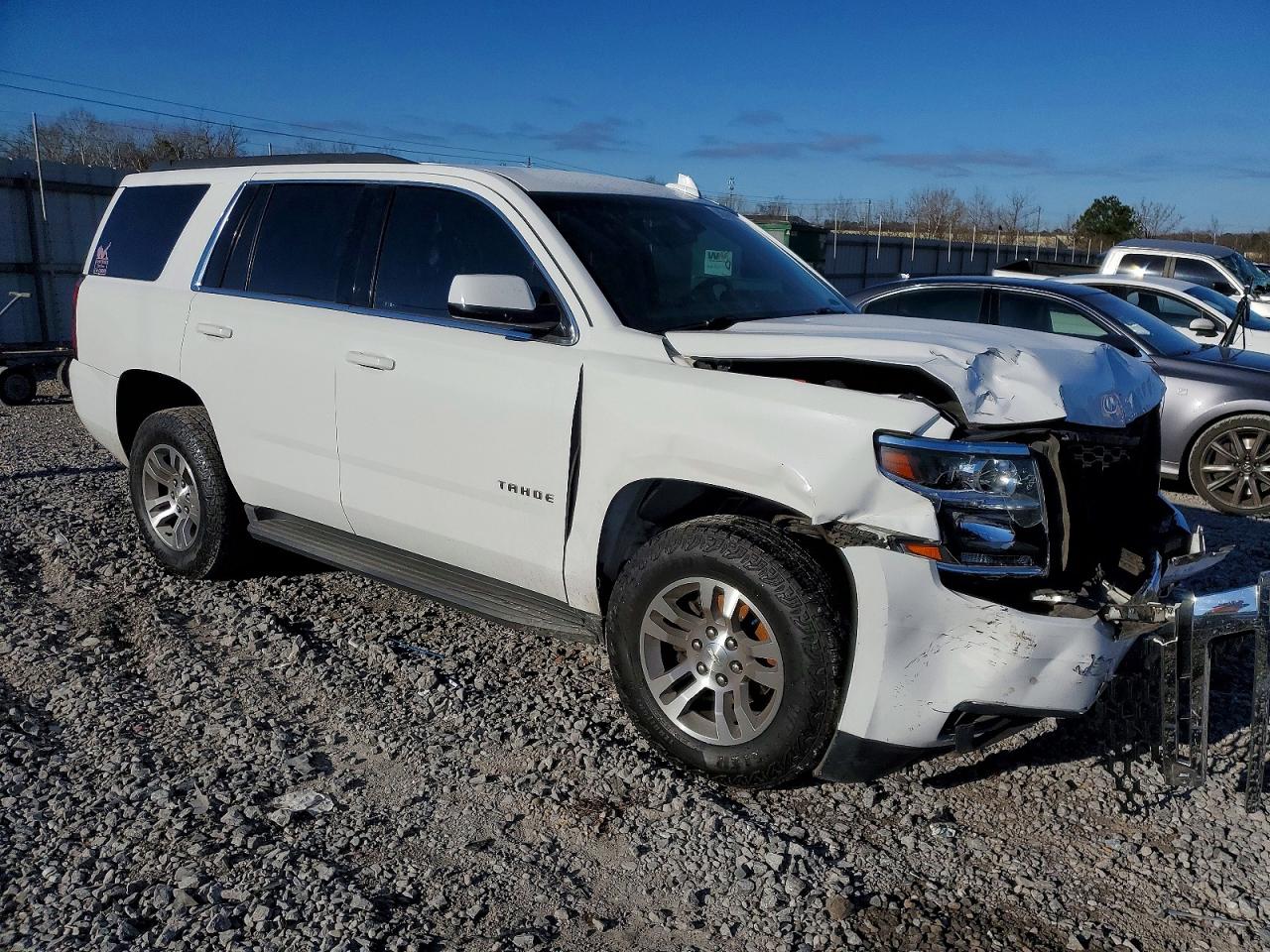 2017 CHEVROLET TAHOE K1500 LS photo 4