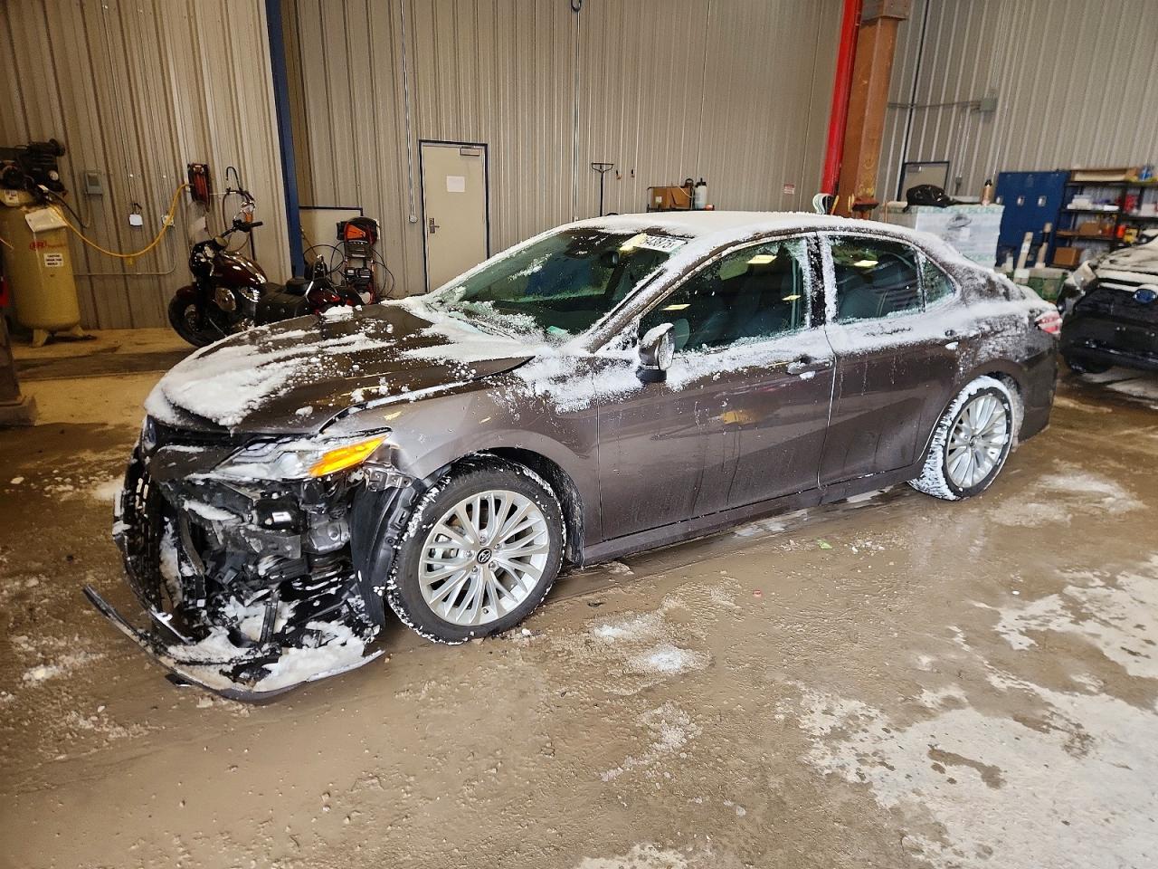 2019 TOYOTA CAMRY