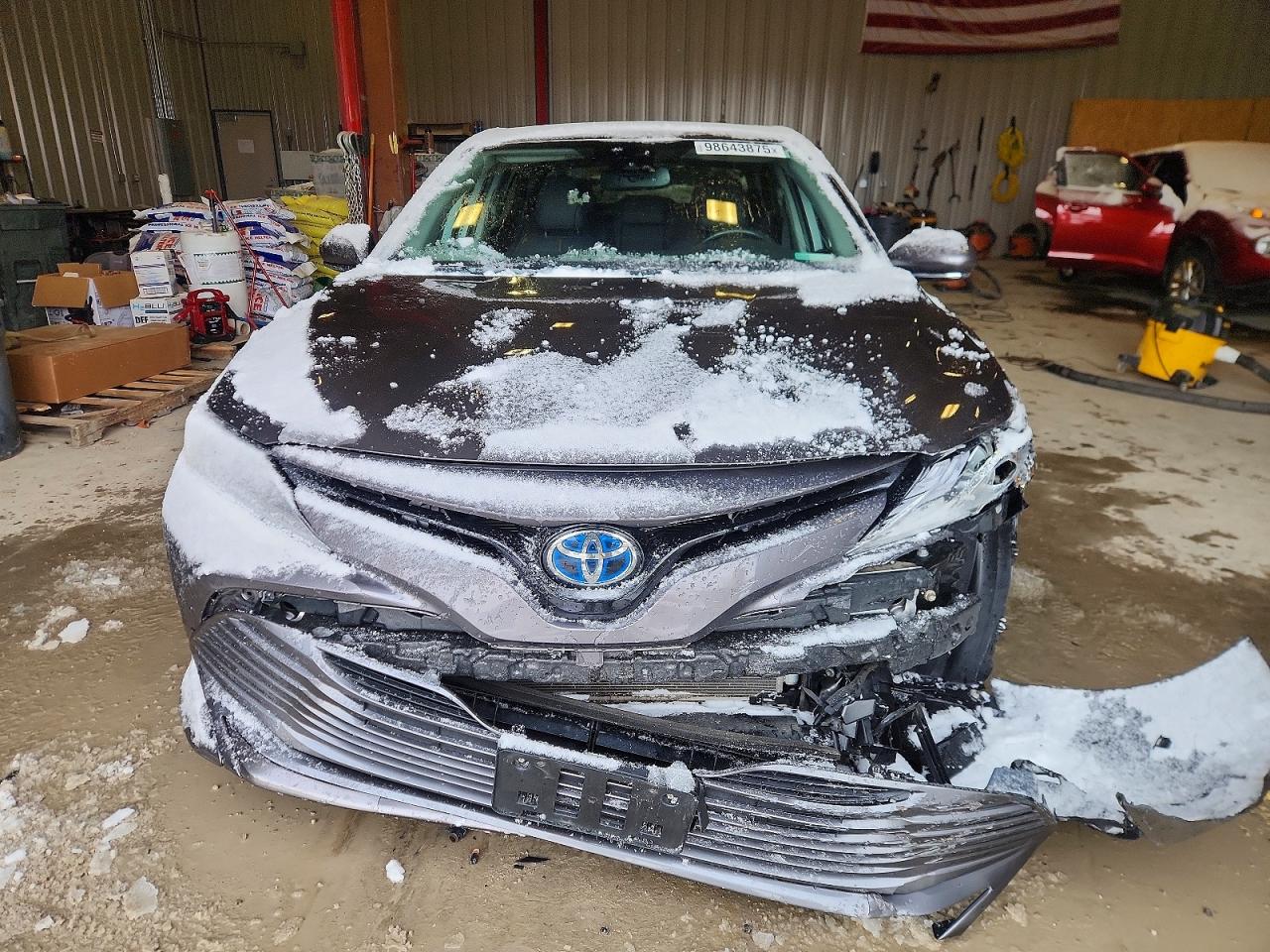 2019 TOYOTA CAMRY HYBRID photo 5