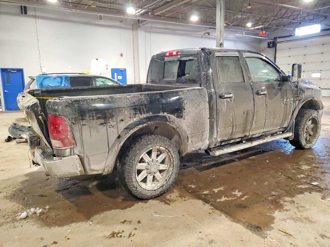 2014 RAM 1500 SLT photo 3