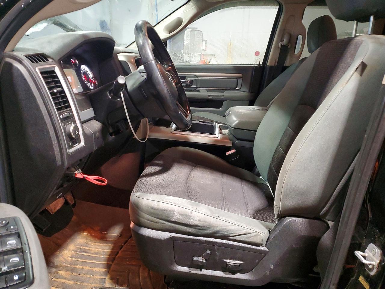 2014 RAM 1500 SLT photo 7