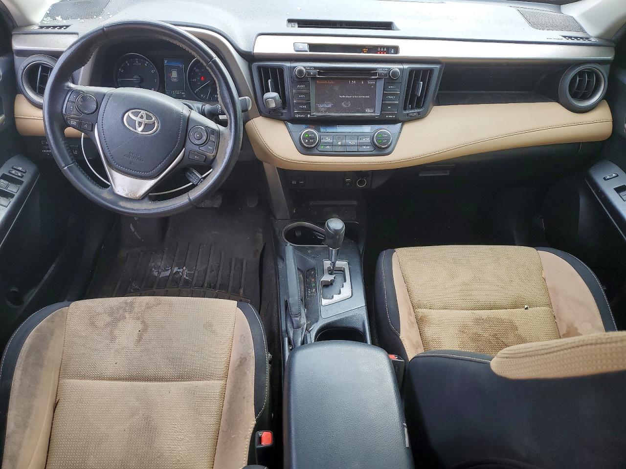 2017 TOYOTA RAV4 XLE photo 8