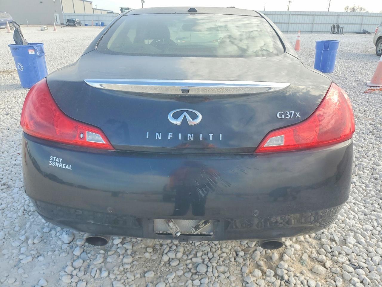 2013 INFINITI G37 photo 6
