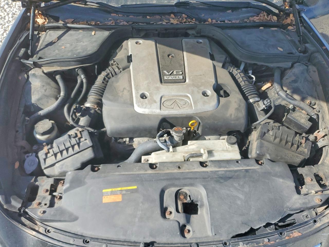 2013 INFINITI G37 photo 11