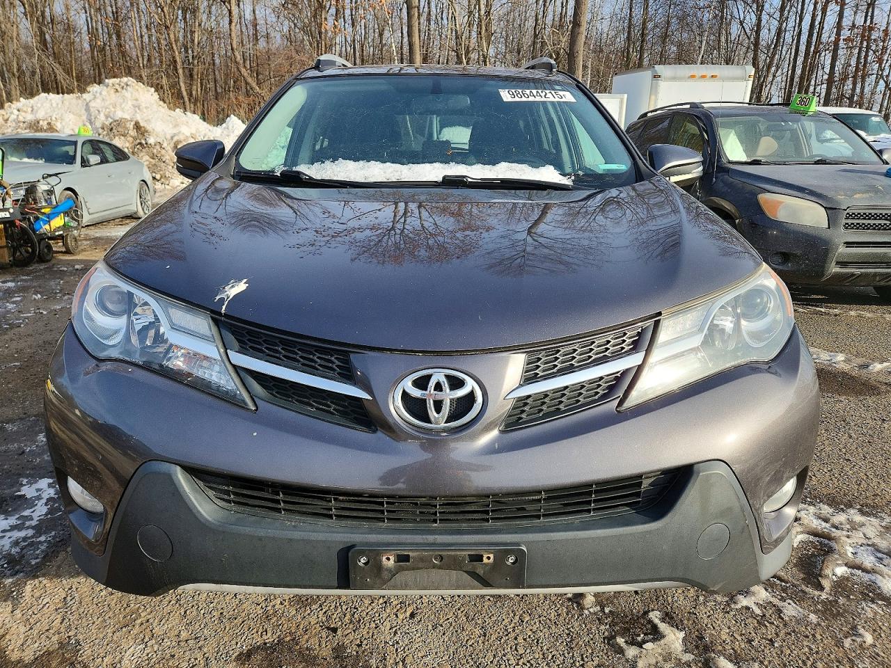 2015 TOYOTA RAV4 XLE photo 5