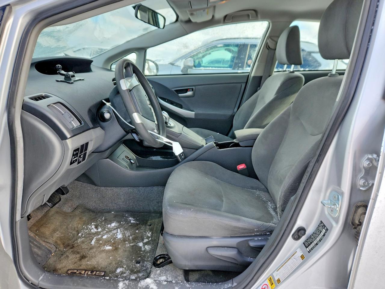 2010 TOYOTA PRIUS photo 7