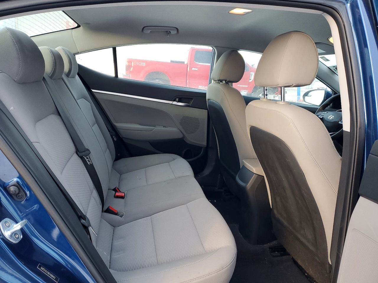 2019 HYUNDAI ELANTRA SE photo 10