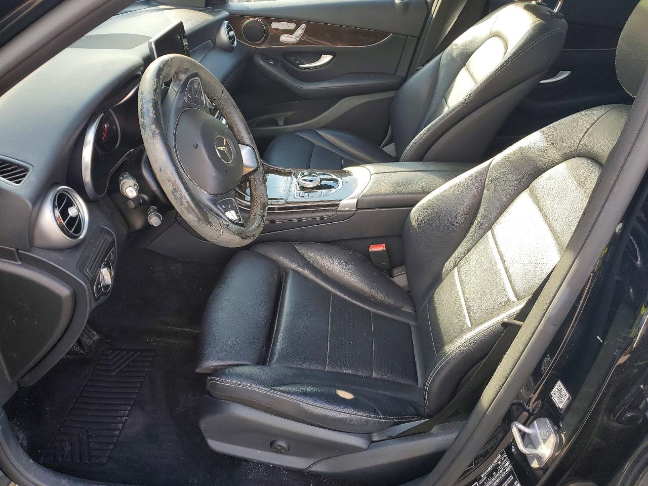 2017 MERCEDES-BENZ GLC 300 photo 7