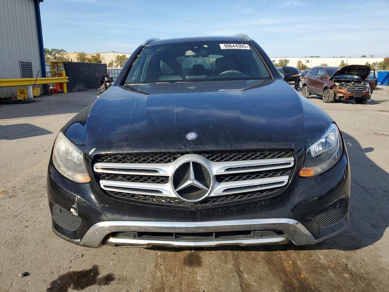 2017 MERCEDES-BENZ GLC 300 photo 5