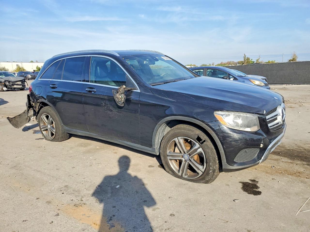 2017 MERCEDES-BENZ GLC 300 photo 4