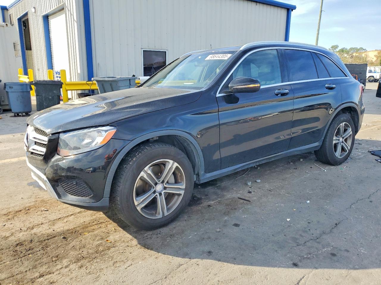 2017 MERCEDES-BENZ GLC