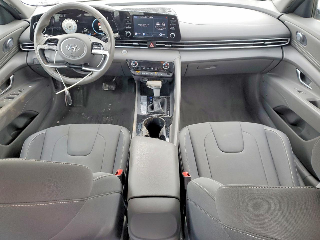 2022 HYUNDAI ELANTRA SEL photo 8