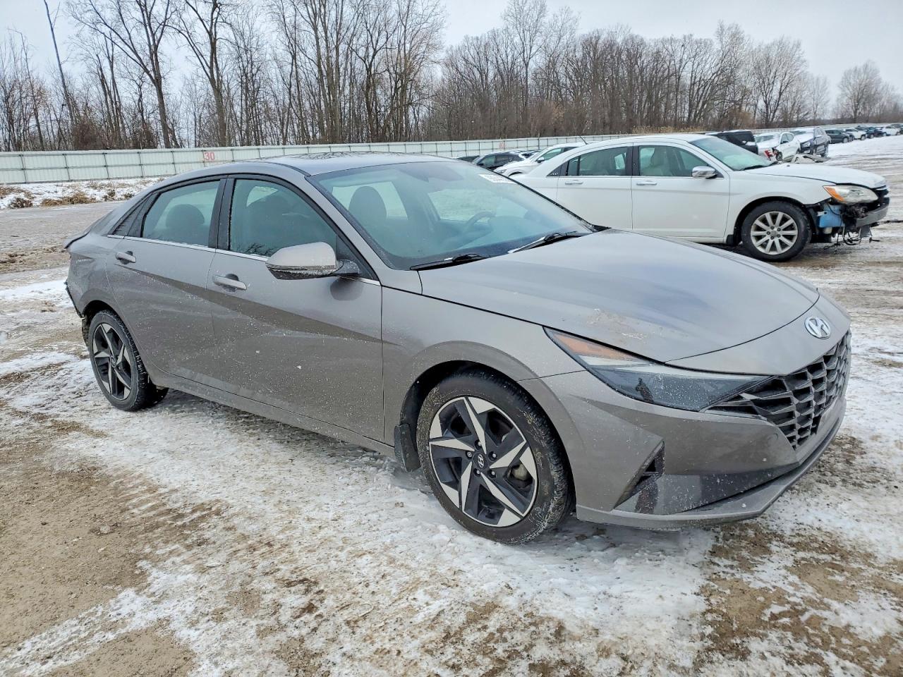 2022 HYUNDAI ELANTRA SEL photo 4