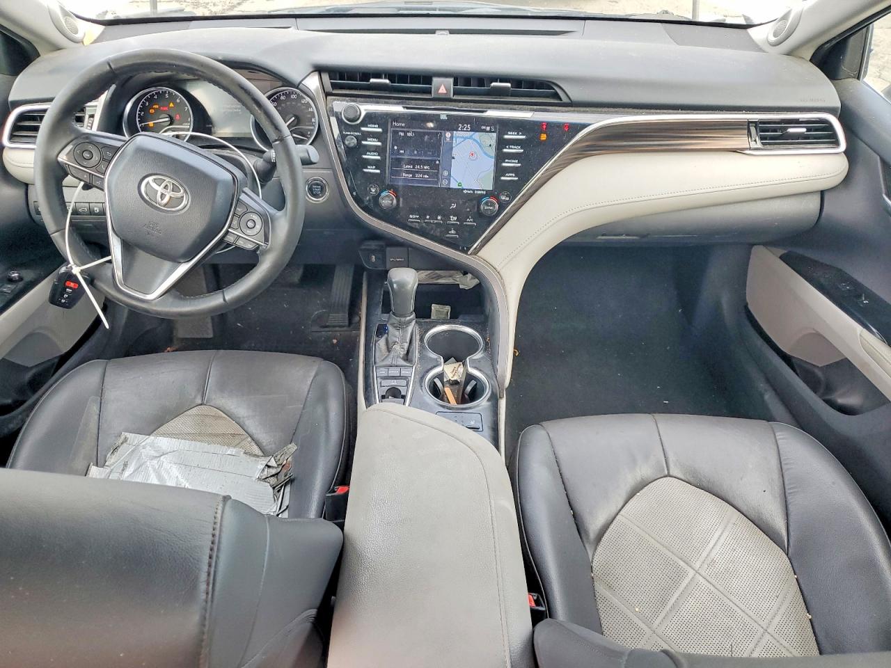 2018 TOYOTA CAMRY XSE photo 8