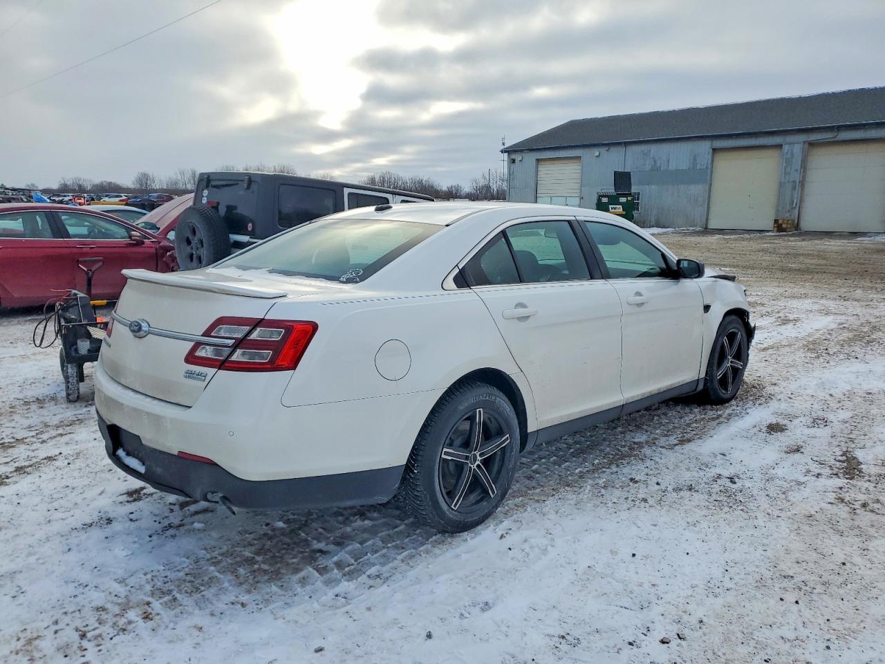 2014 FORD TAURUS SHO photo 3