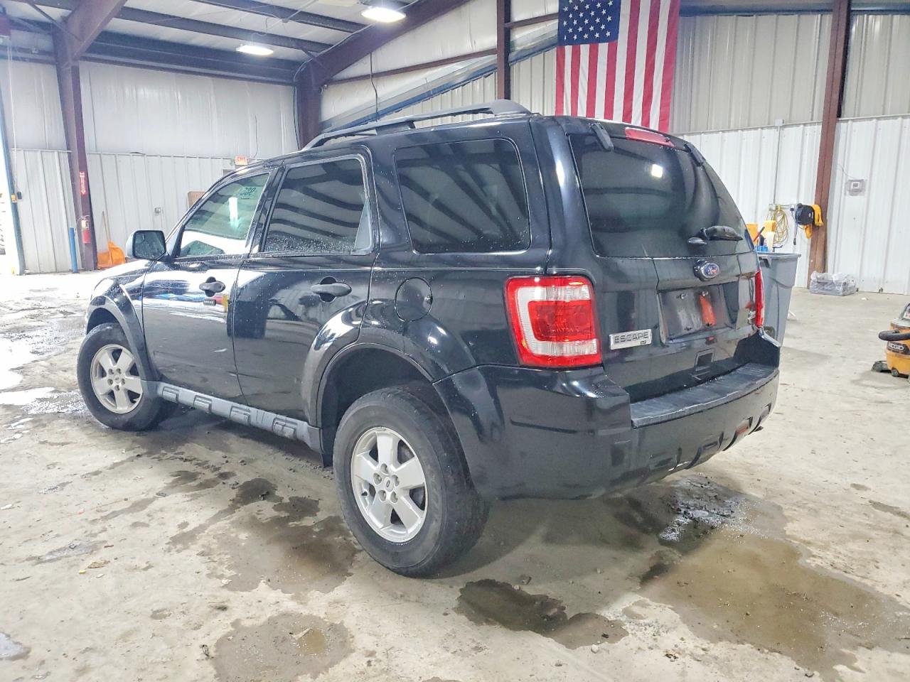 2012 FORD ESCAPE XLT photo 2