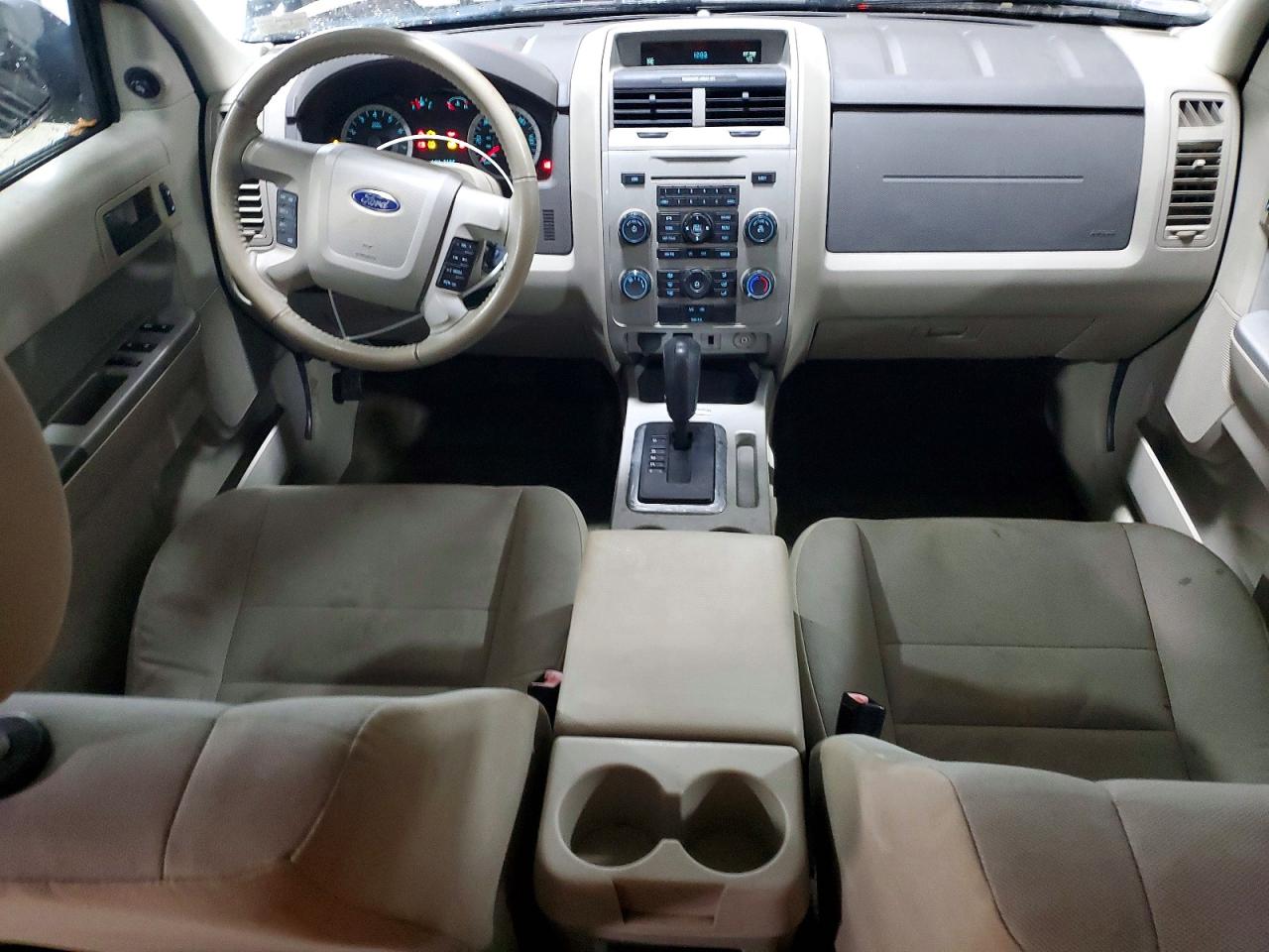 2012 FORD ESCAPE XLT photo 8