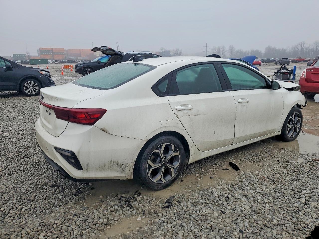 2020 KIA FORTE FE photo 3
