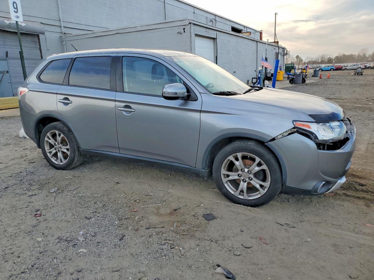 2015 MITSUBISHI OUTLANDER SE photo 4