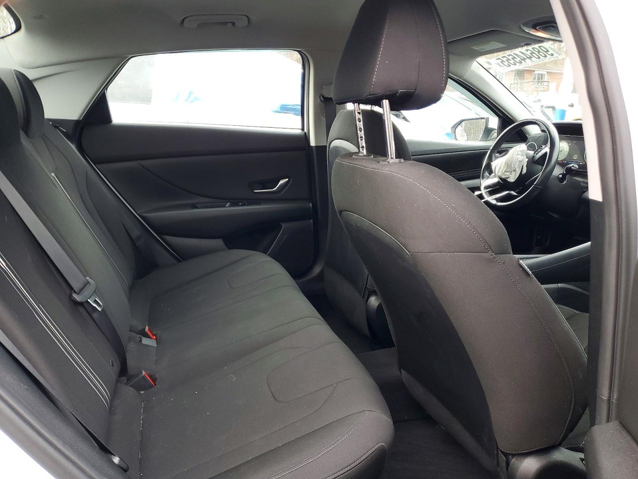 2023 HYUNDAI ELANTRA SEL photo 10