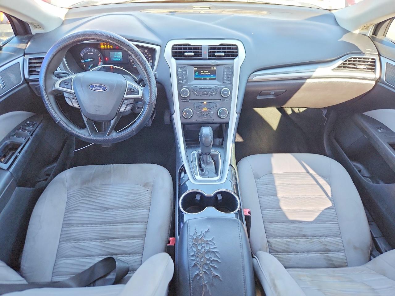 2016 FORD FUSION S photo 8