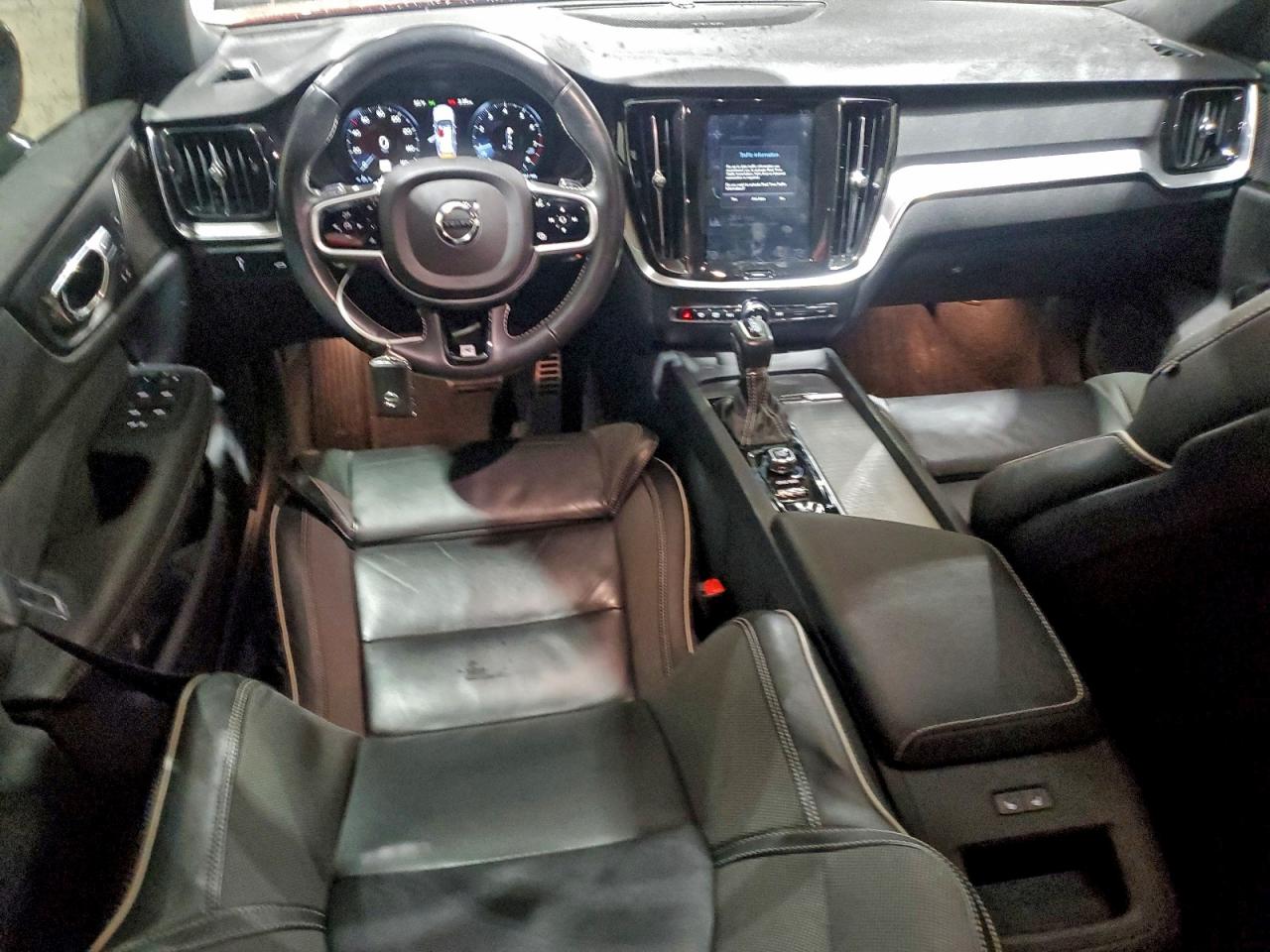 2019 VOLVO S60 T6 R-DESIGN photo 8