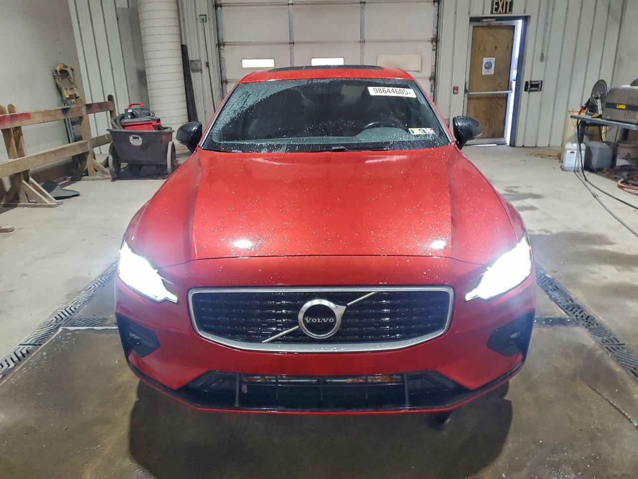 2019 VOLVO S60 T6 R-DESIGN photo 5
