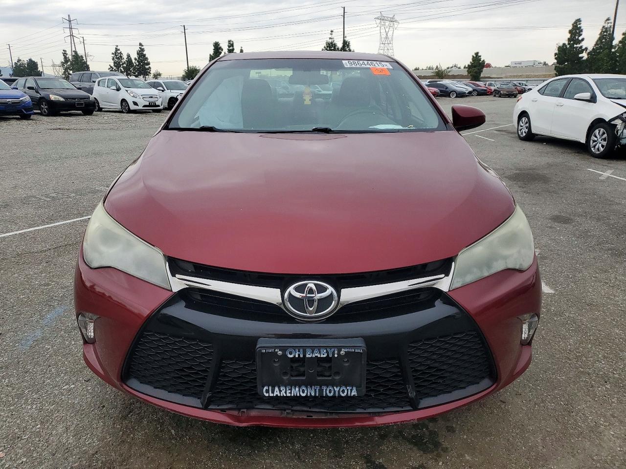 2016 TOYOTA CAMRY SE photo 5