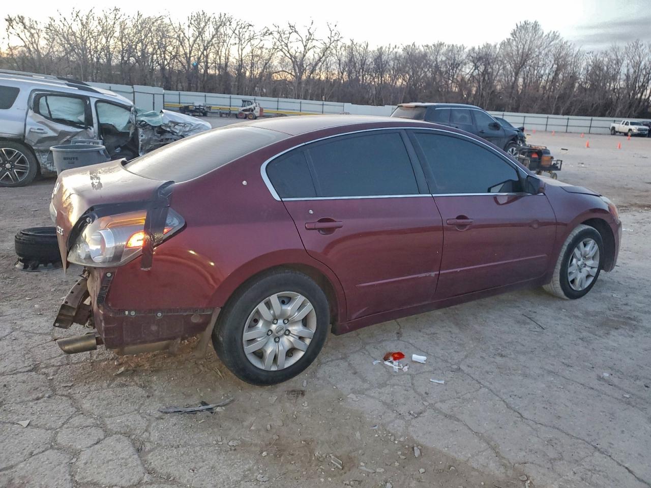 2011 NISSAN ALTIMA BASE photo 3