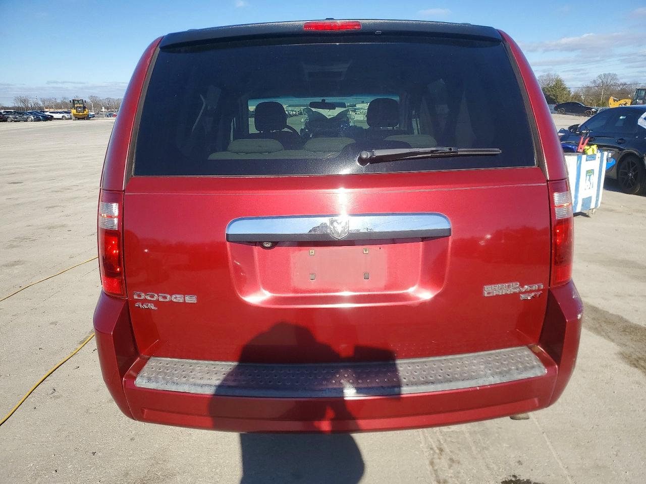 2010 DODGE GRAND CARAVAN CREW photo 6