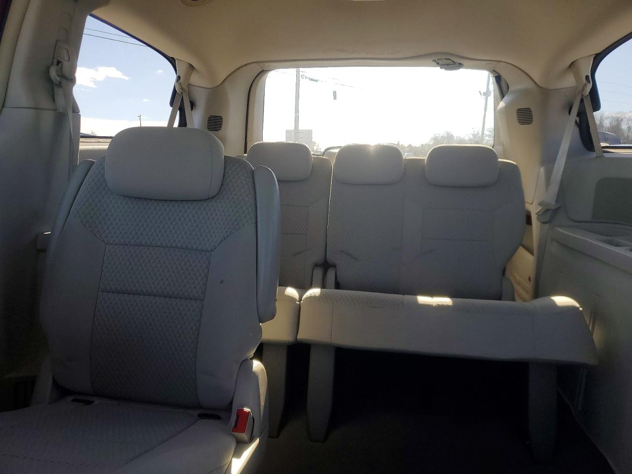 2010 DODGE GRAND CARAVAN CREW photo 10